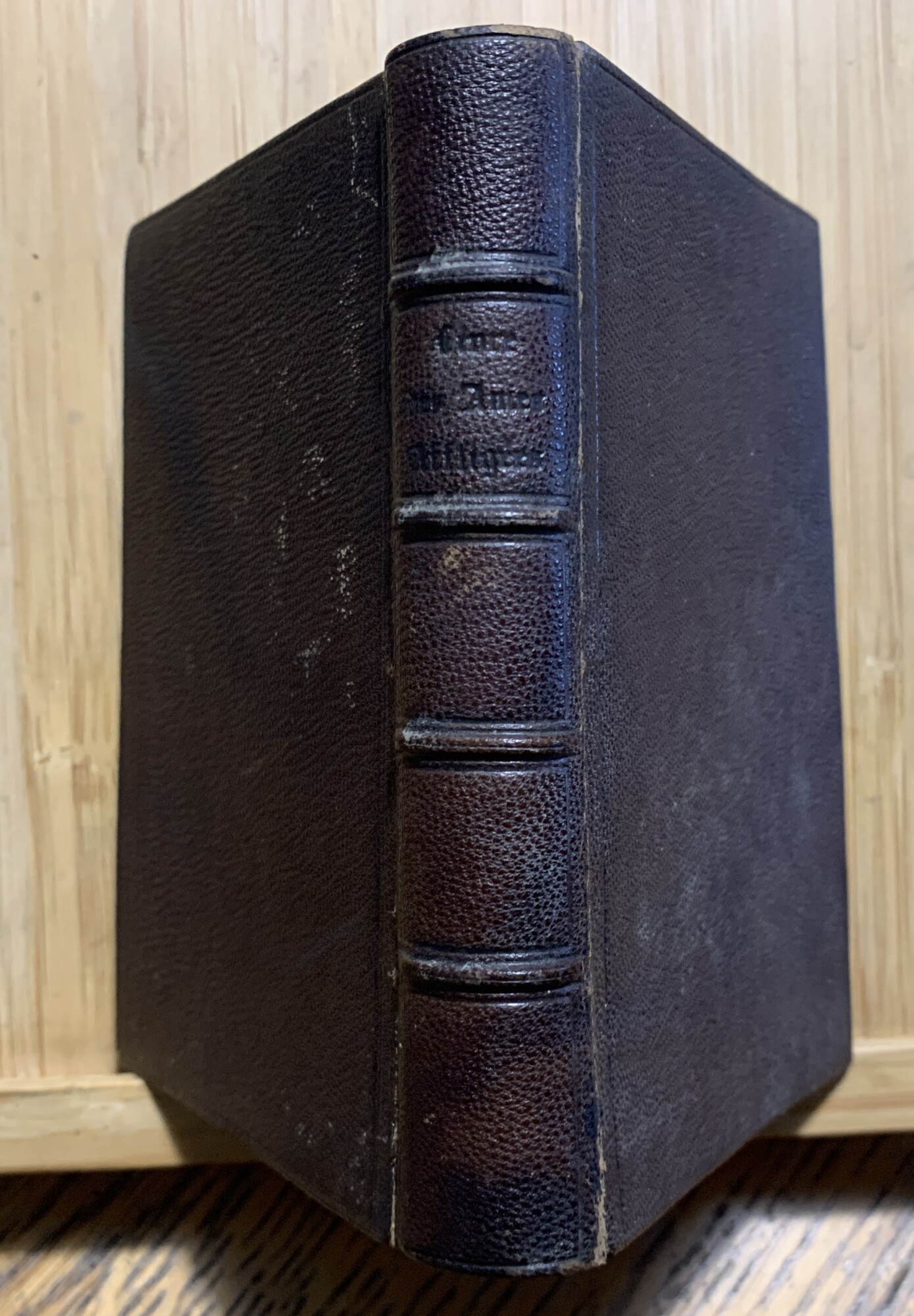 Le livre des ames affligées ou Recueil de Prières et …