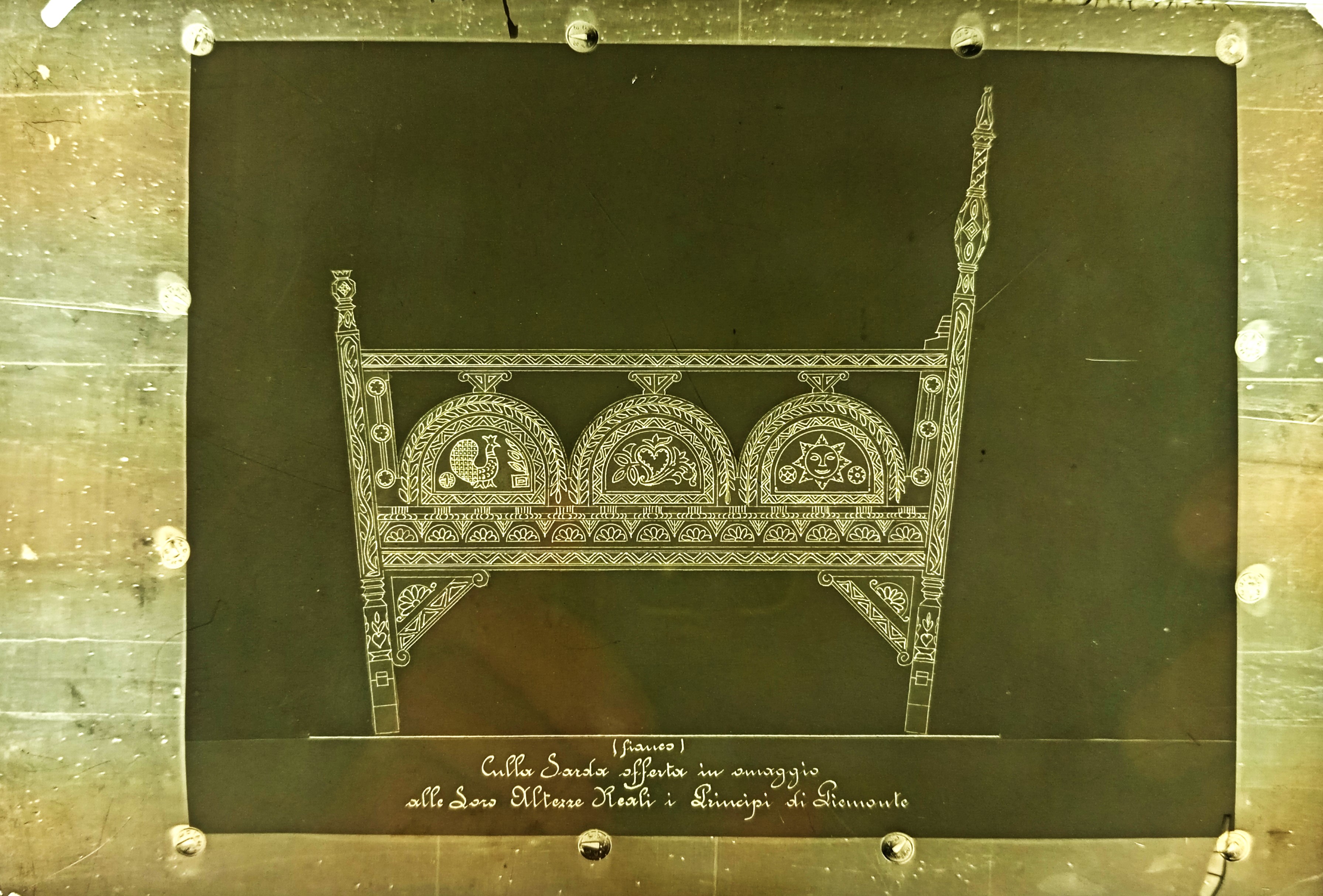 negativo su lastra di vetro con culla sarda