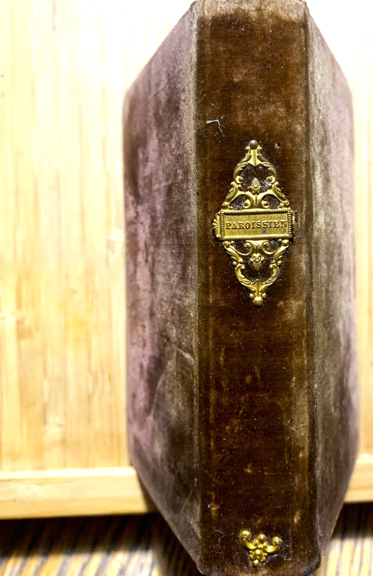 Petit paroissien contenant les offices du dimanche et des principales …