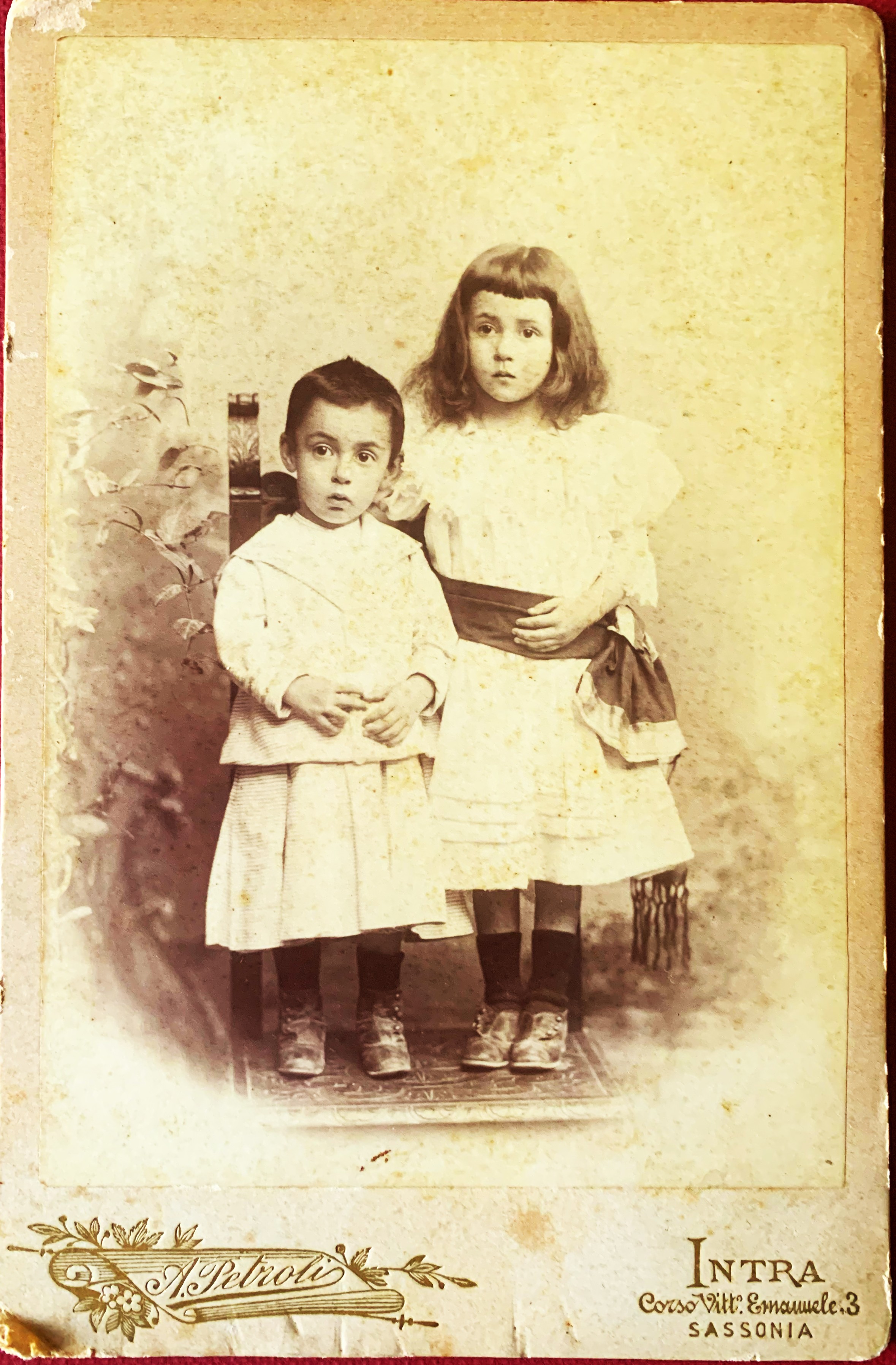 Ritratti di bimbe intra 1890 ca. formato cabinet