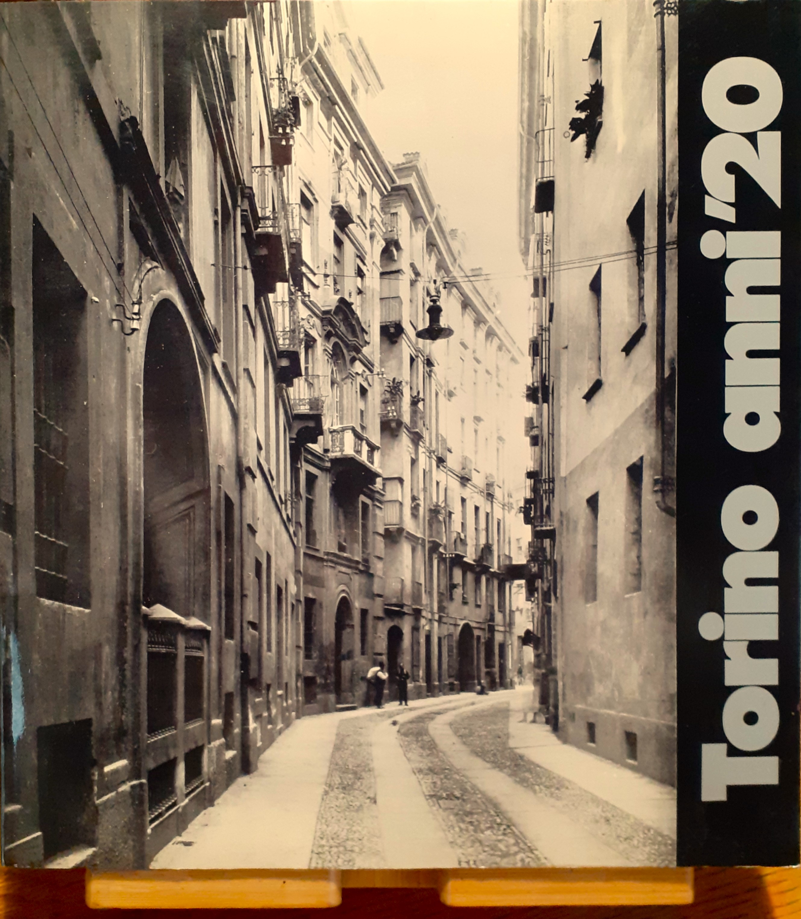 Torino anni '20. 104 fotografie di Mario Gabinio