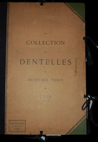 La collection de Dentelles au Musée des tissus de Lyon.