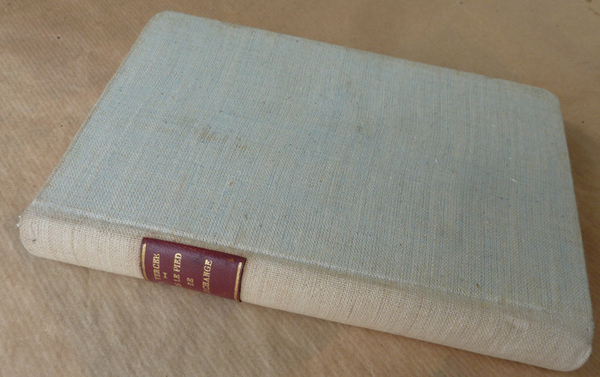 Sous Le Pied de L'Archange.