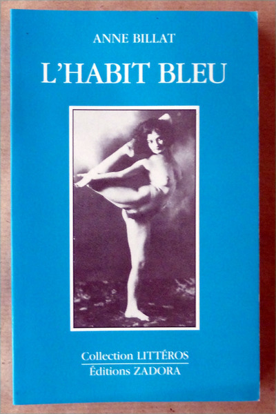 L'Habit Bleu.