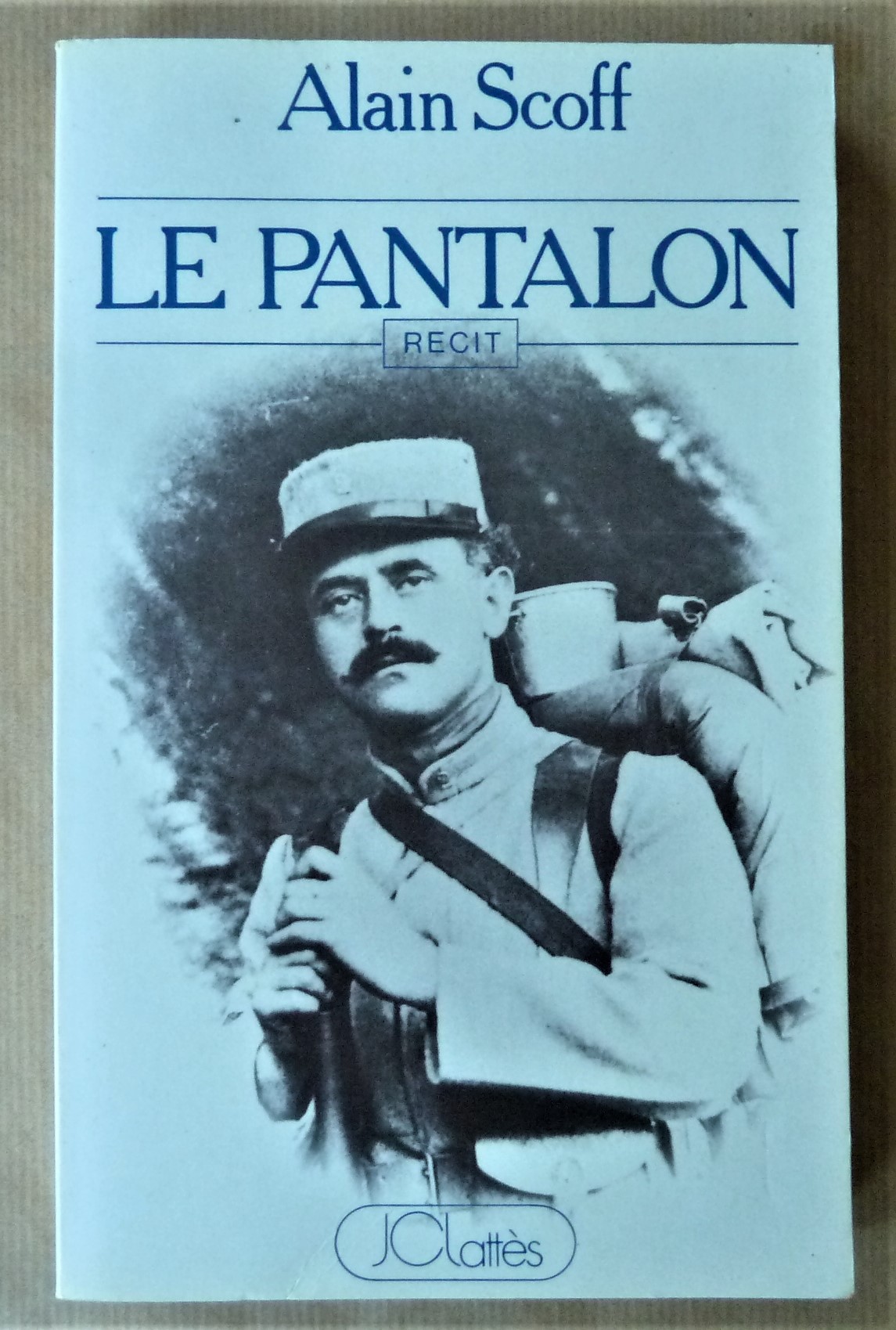 Le Pantalon. Récit.