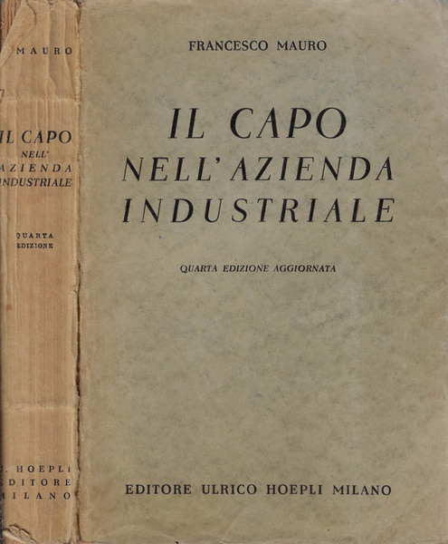 Il capo nell'azienda industriale