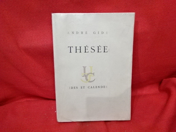 Thésée.