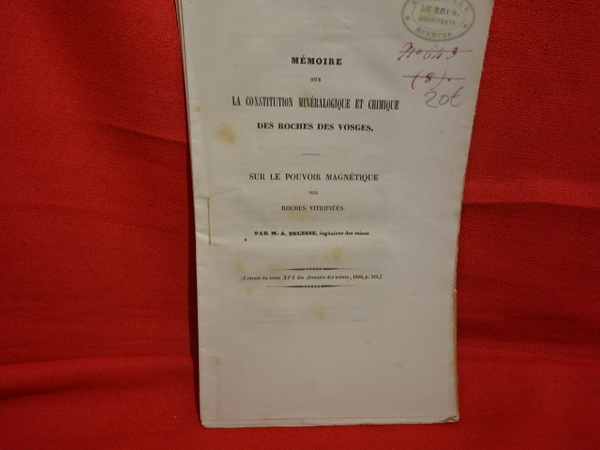 Mémoire sur la constitution minéralogique et chimique des Roches des …