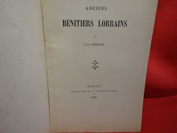 Anciens bénitiers lorrains.