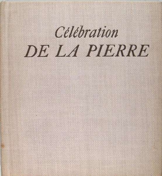 Célébration de la pierre.