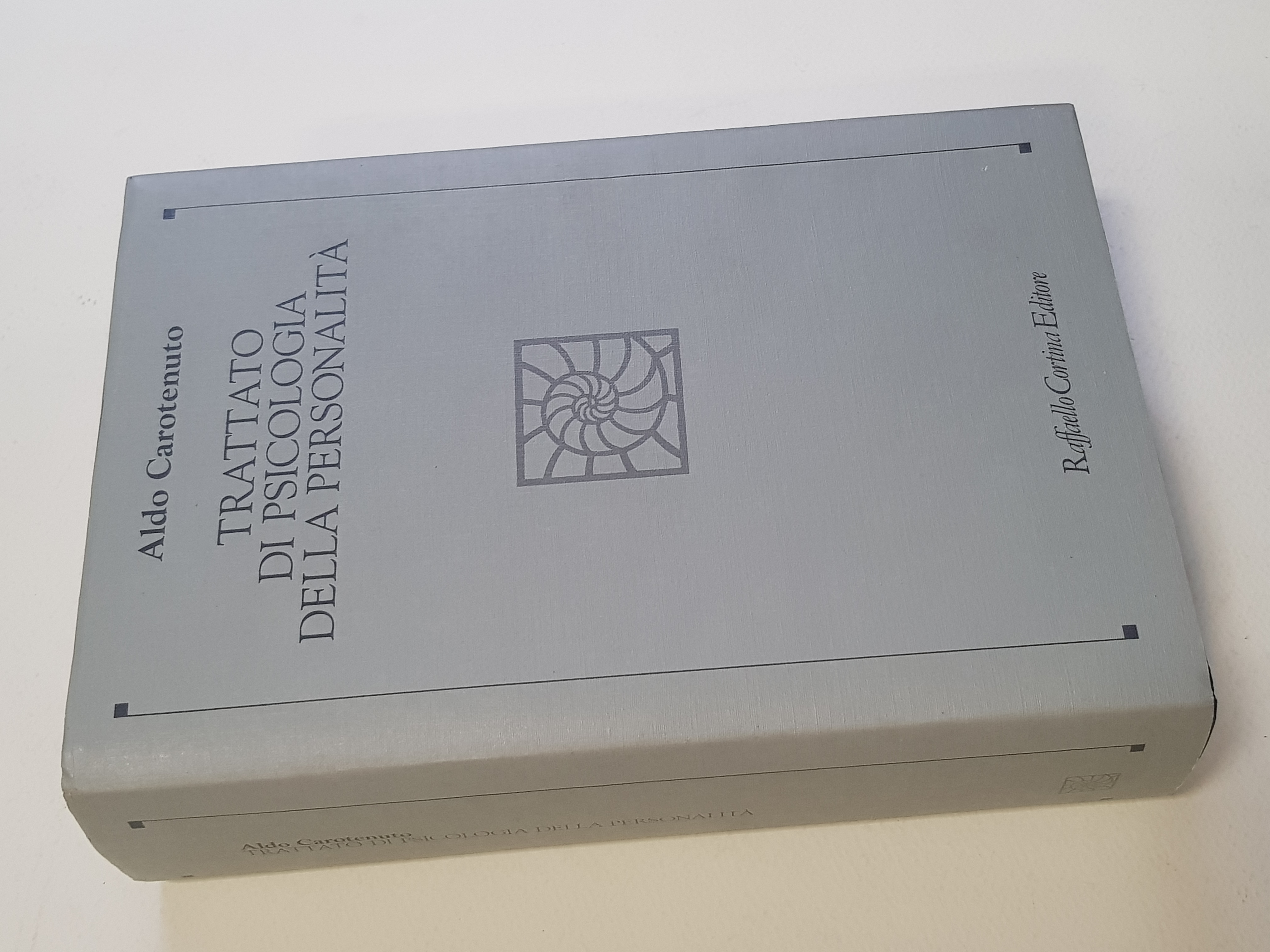 Trattato di psicologia della personalità.
