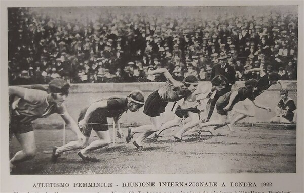 L’ATLETICA LEGGERA (corse - salti -slanci).