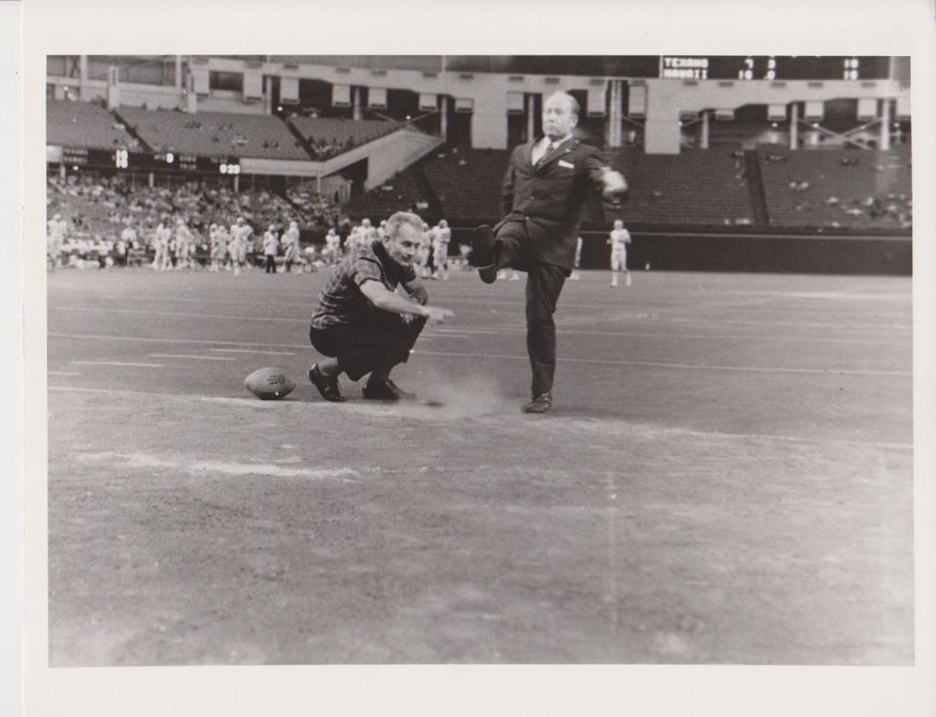 Houston, Texas, Calcio di inizio di una partita di football …