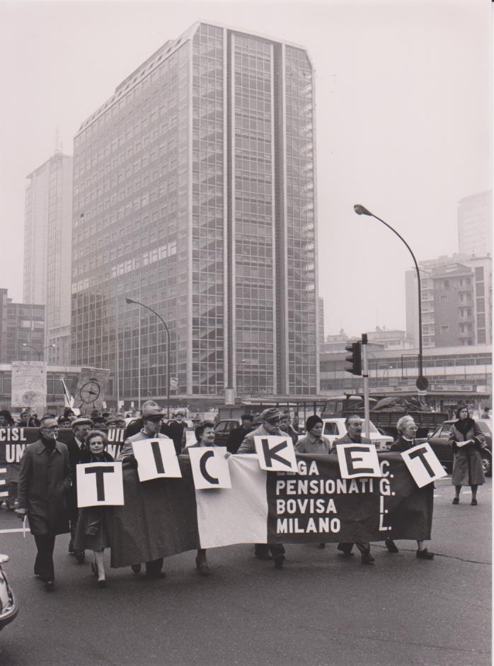Pensionati in lotta a Milano