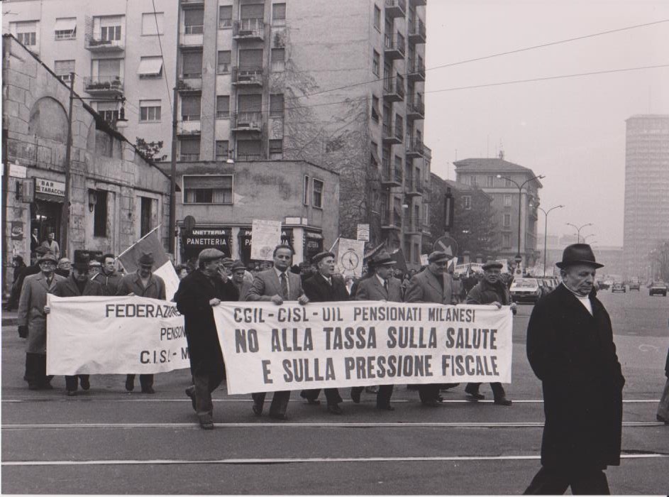 Milano, Manifestazione di pensionati