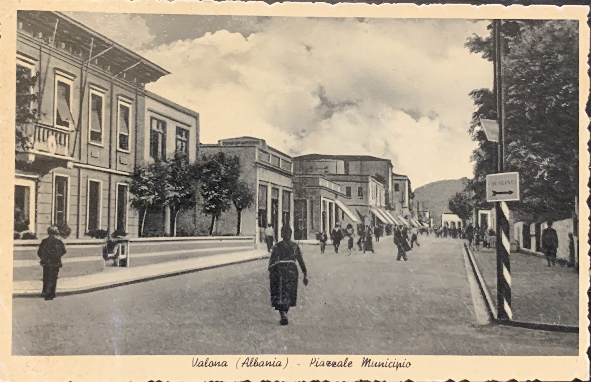 Valona (Albania). Piazzale Municipio 1940