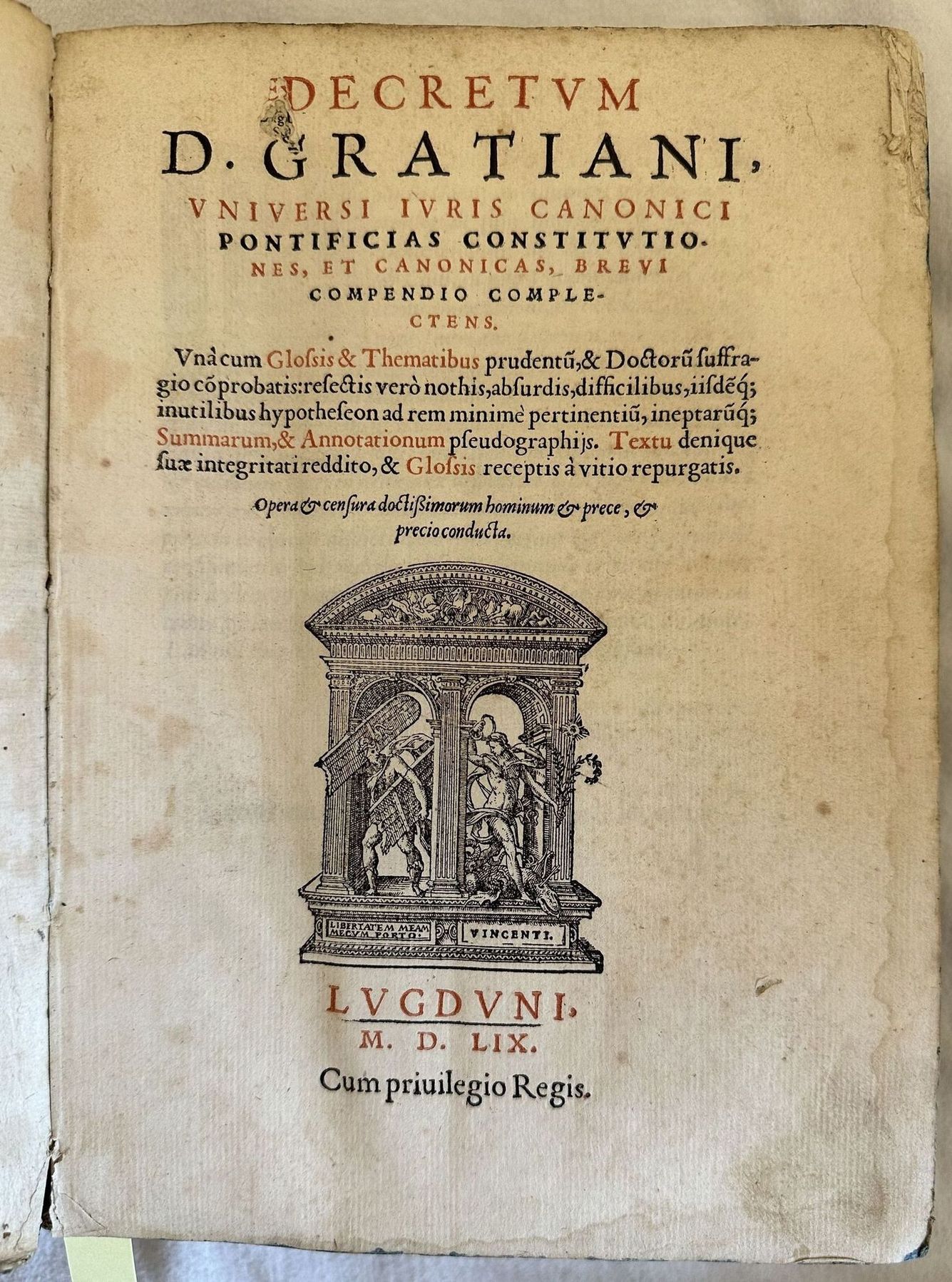 DECRETUM D. GRATIANI UNIVERSI IURIS CANONICI PONTIFICIAS CONSTITUTIONES ET CANONICAS …