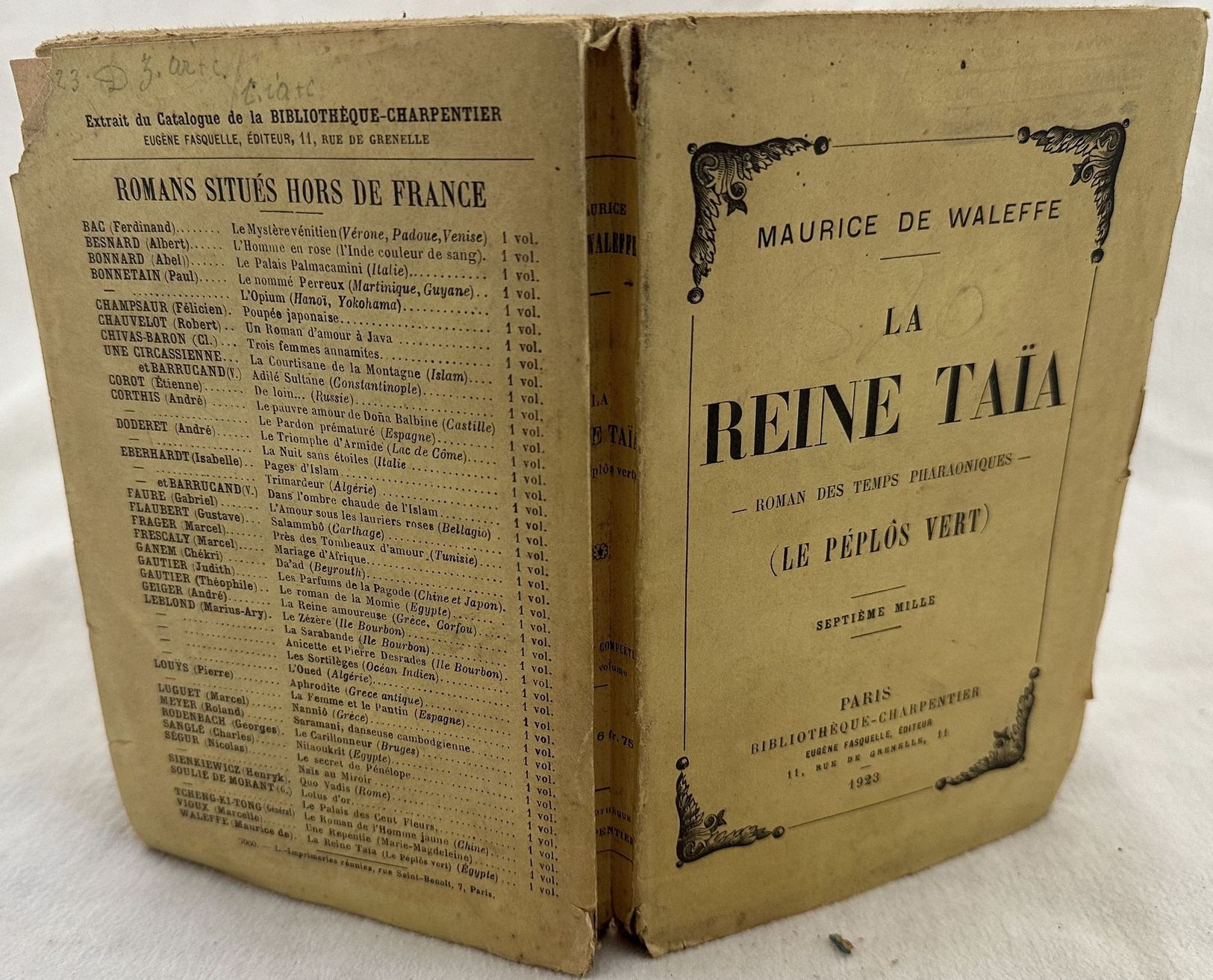 LA REINE TAIA ROMAN DES TEMPS PHARAONIQUES (LE PEPLOS VERT)
