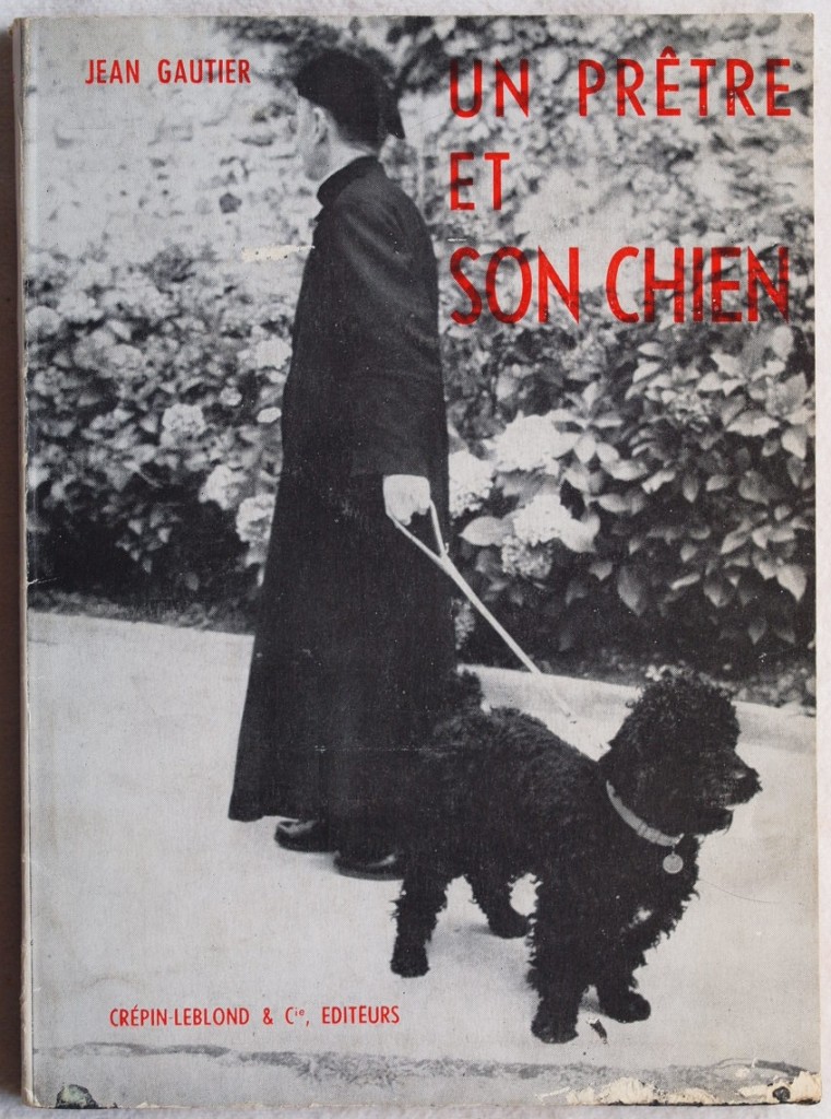 UN PRETRE ET SON CHIEN