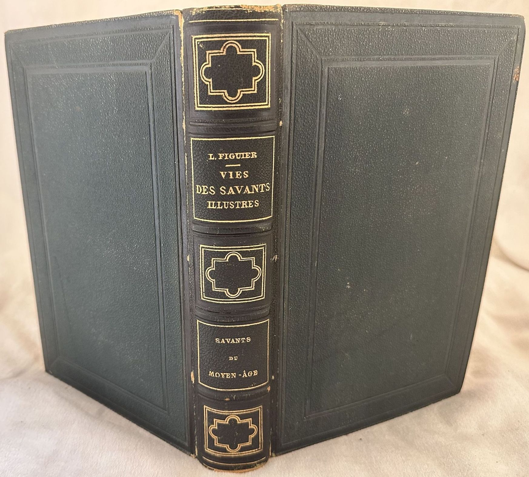 VIE DES SAVANTS ILLUSTRES DU MOYEN AGE