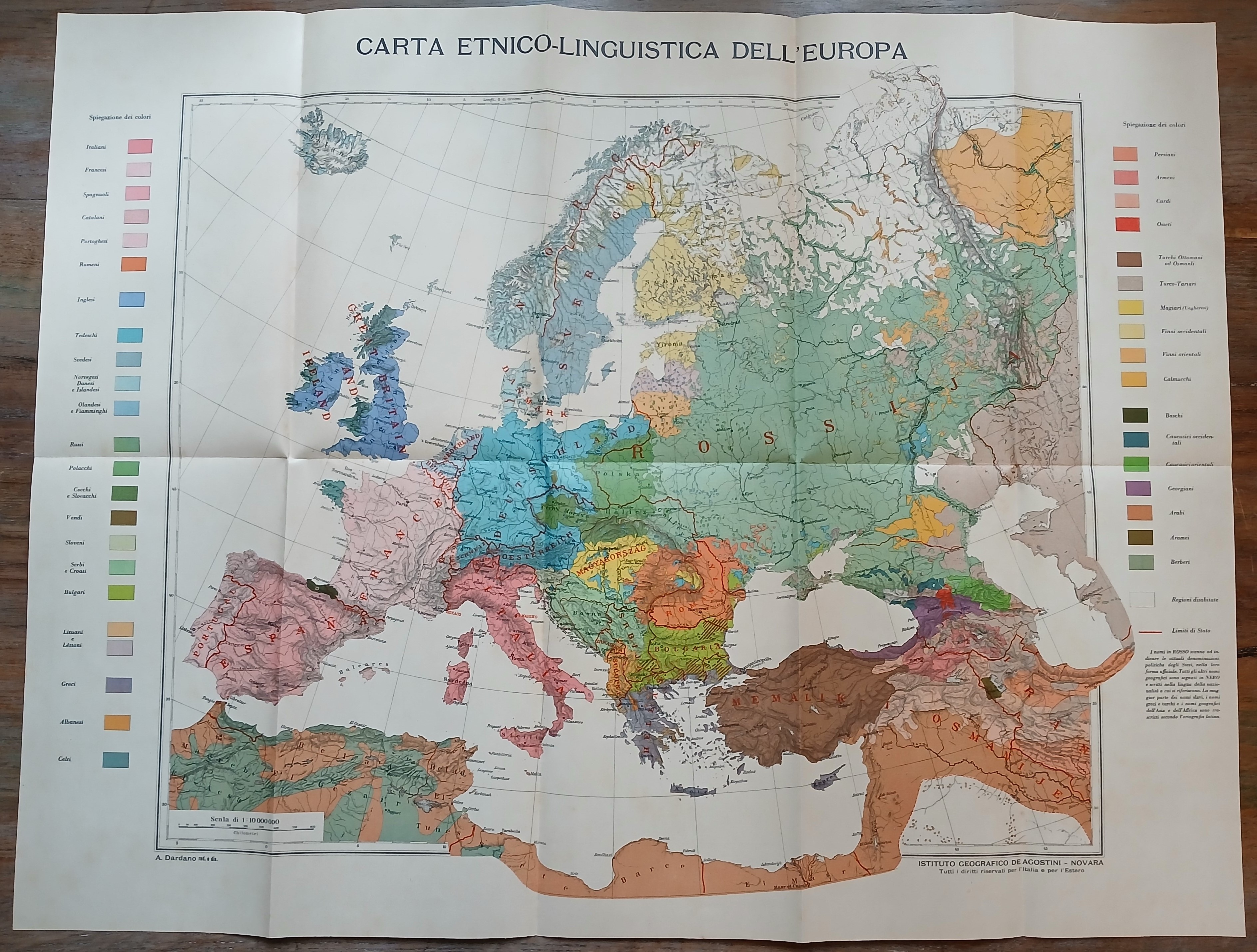 L'Europa etnico-linguistica. Atlante descrittivo in tre Carte speciali colorite con …
