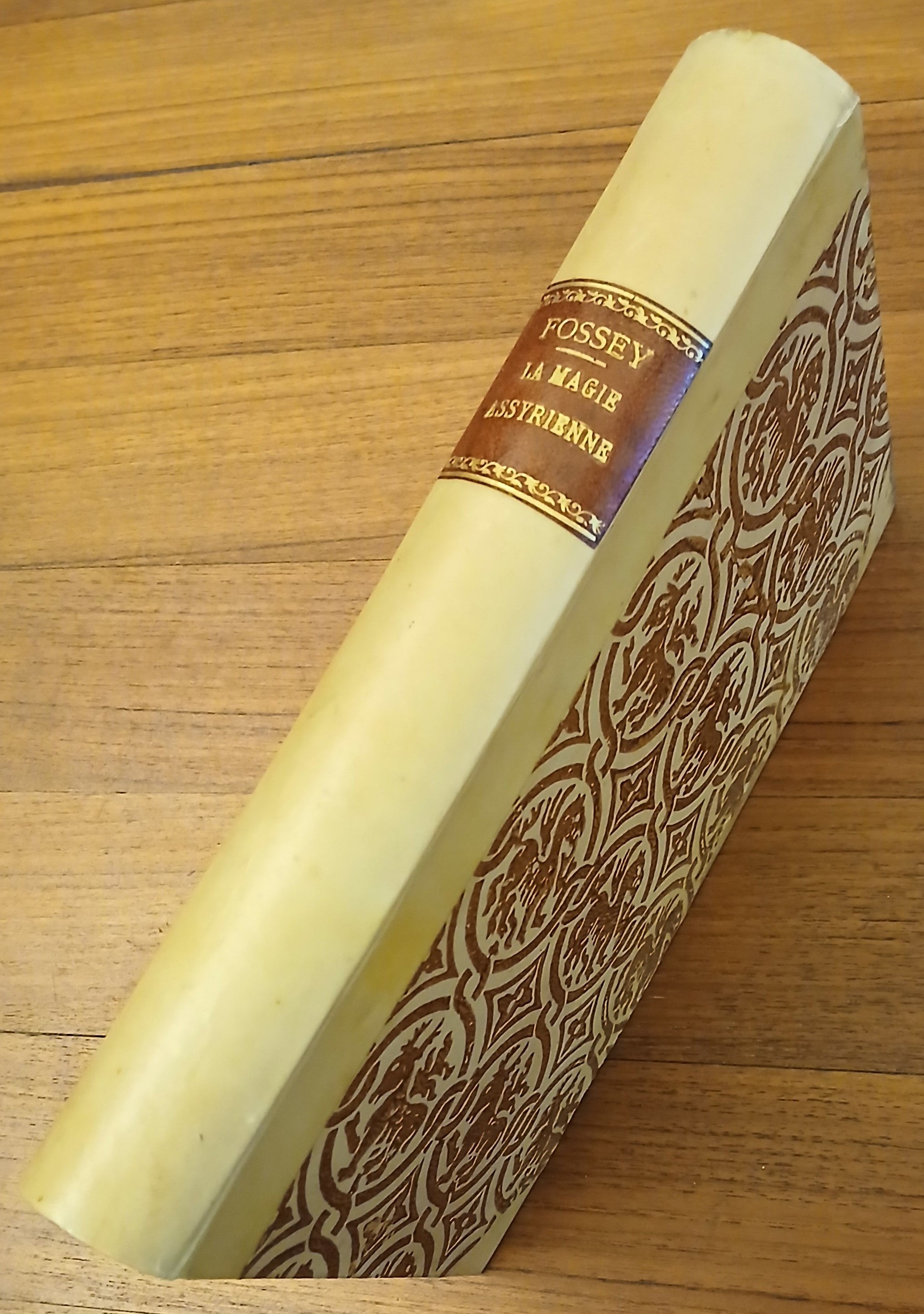 La Magie Assyrienne. Etude suivie de textes magiques transcrits, traduits …