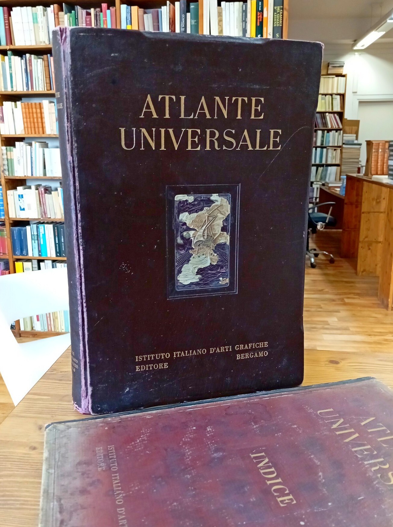 Atlante universale - con testo esplicativo + Indice