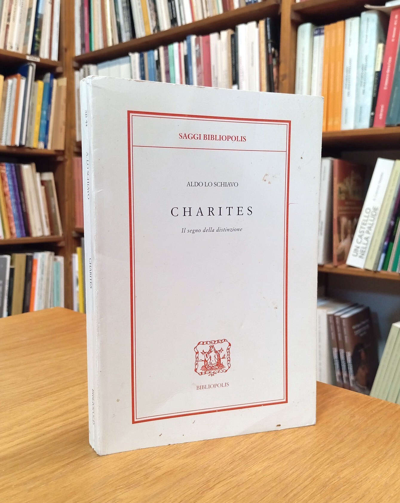 Charites. Il segno della distinzione
