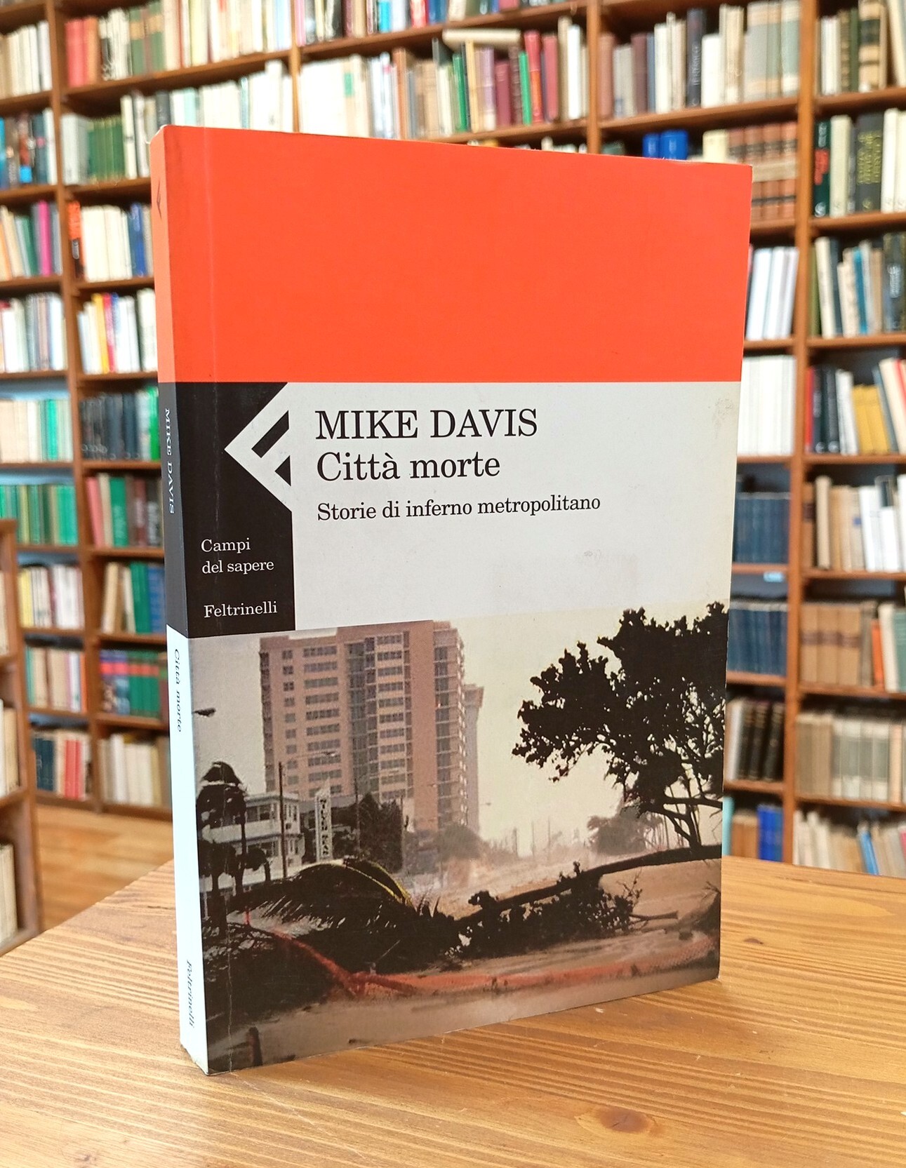 Città morte. Storie di inferno metropolitano