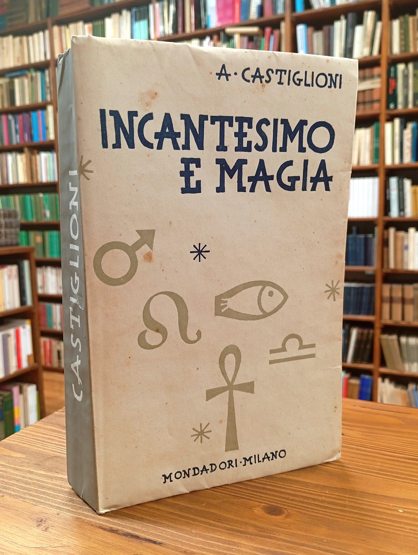 Incantesimo e magia