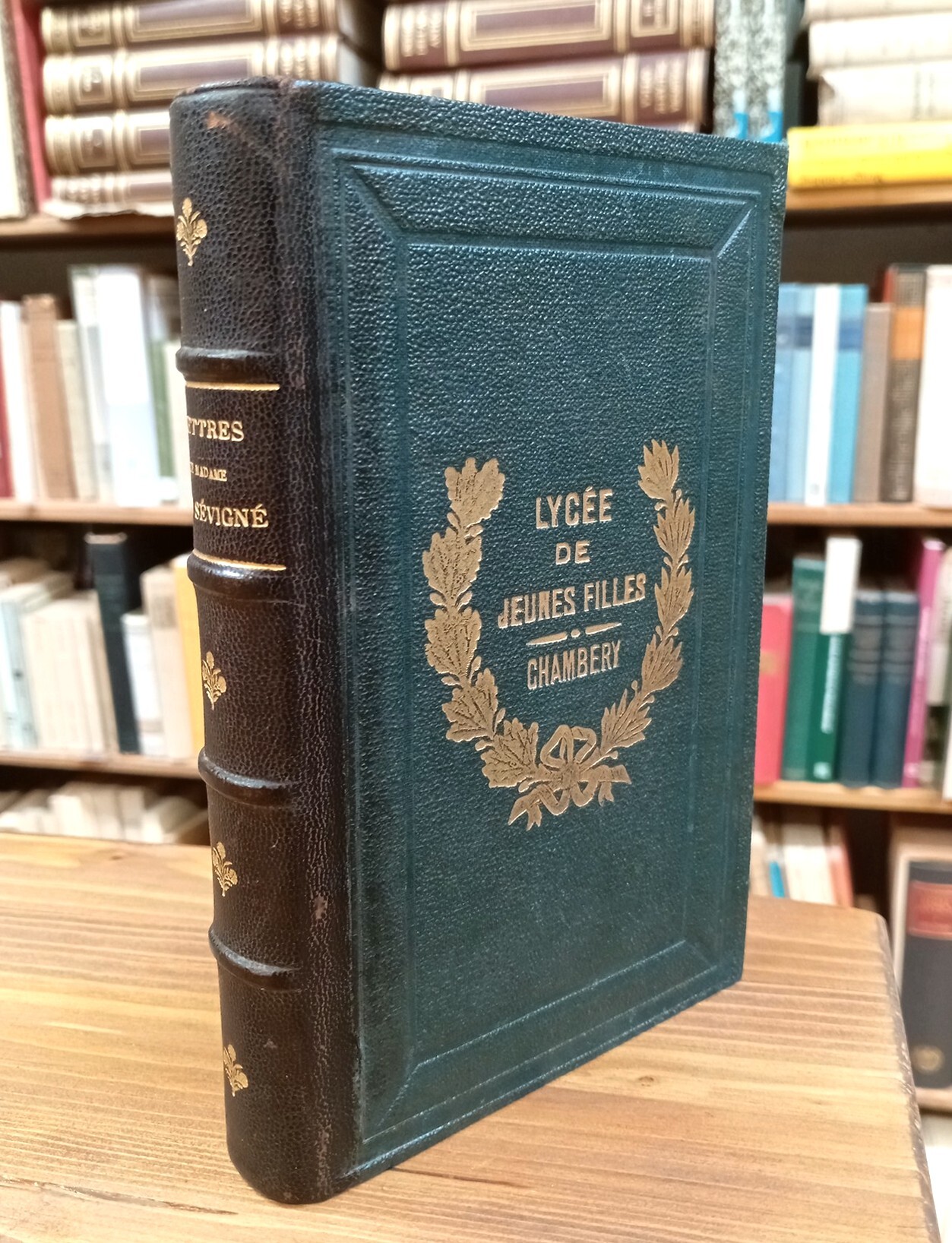 Lettres choisies de Madame de Sévigné; accompagnées de notes explicatives …