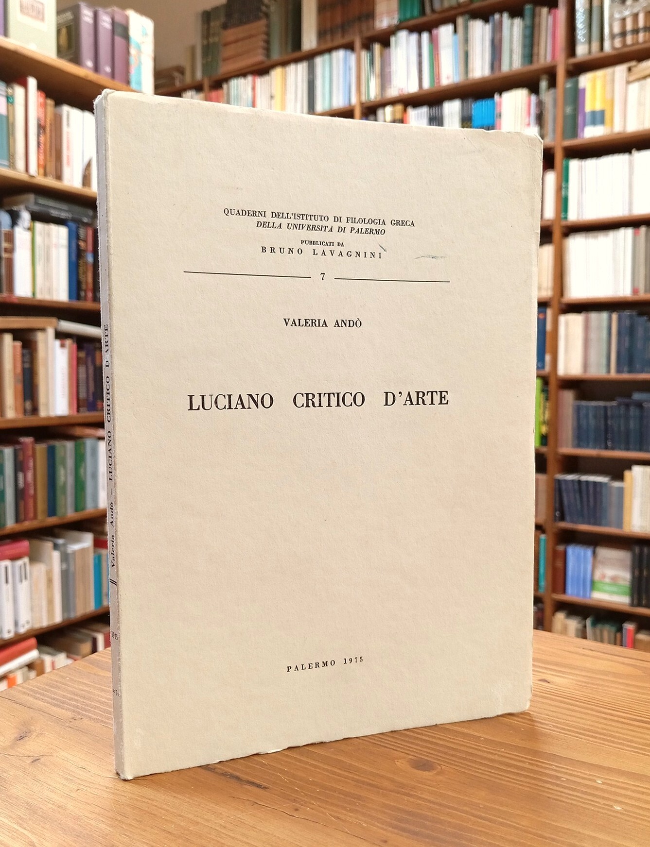 Luciano critico d'arte