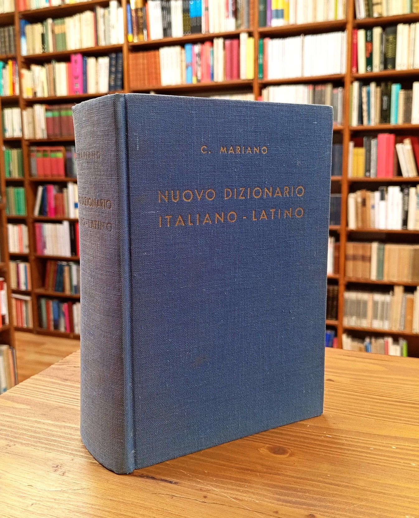 Nuovo dizionario italiano - latino