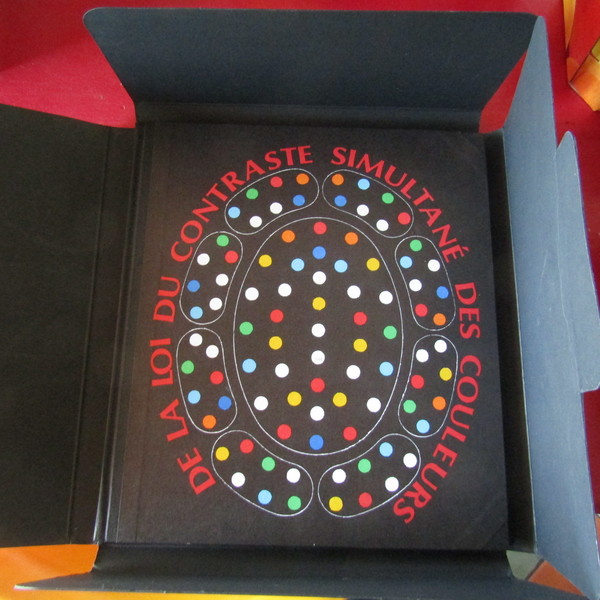 De la loi du contraste simultanè des couleurs