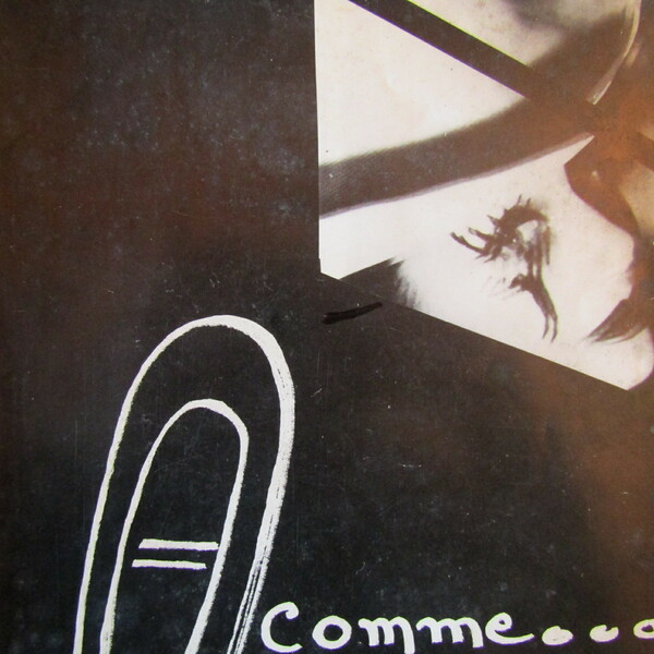 A Comme.