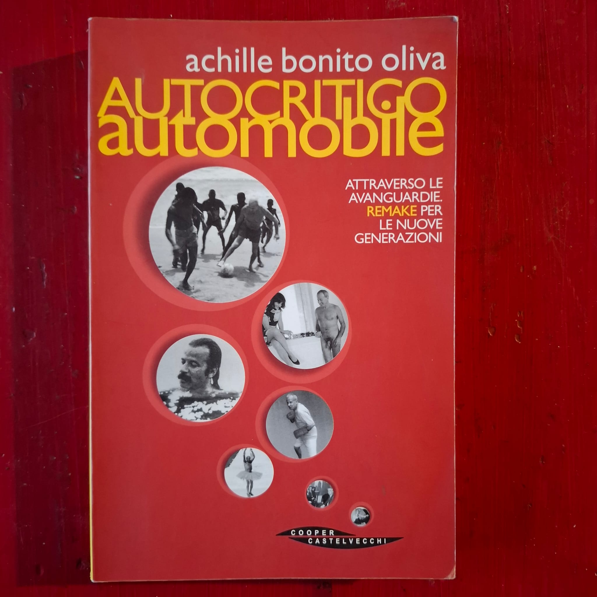 Autocritico automobile