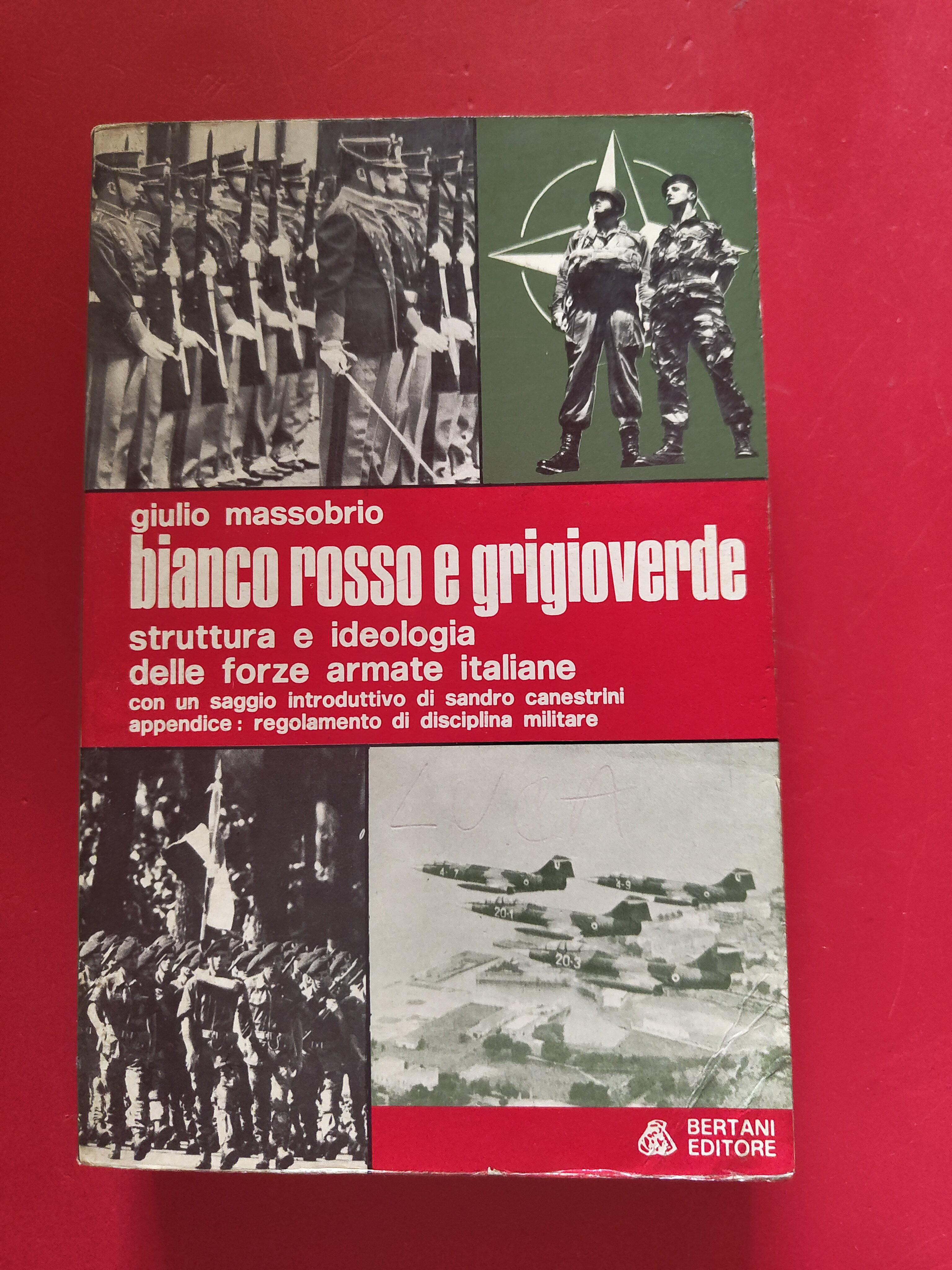 Bianco rosso e grigioverde