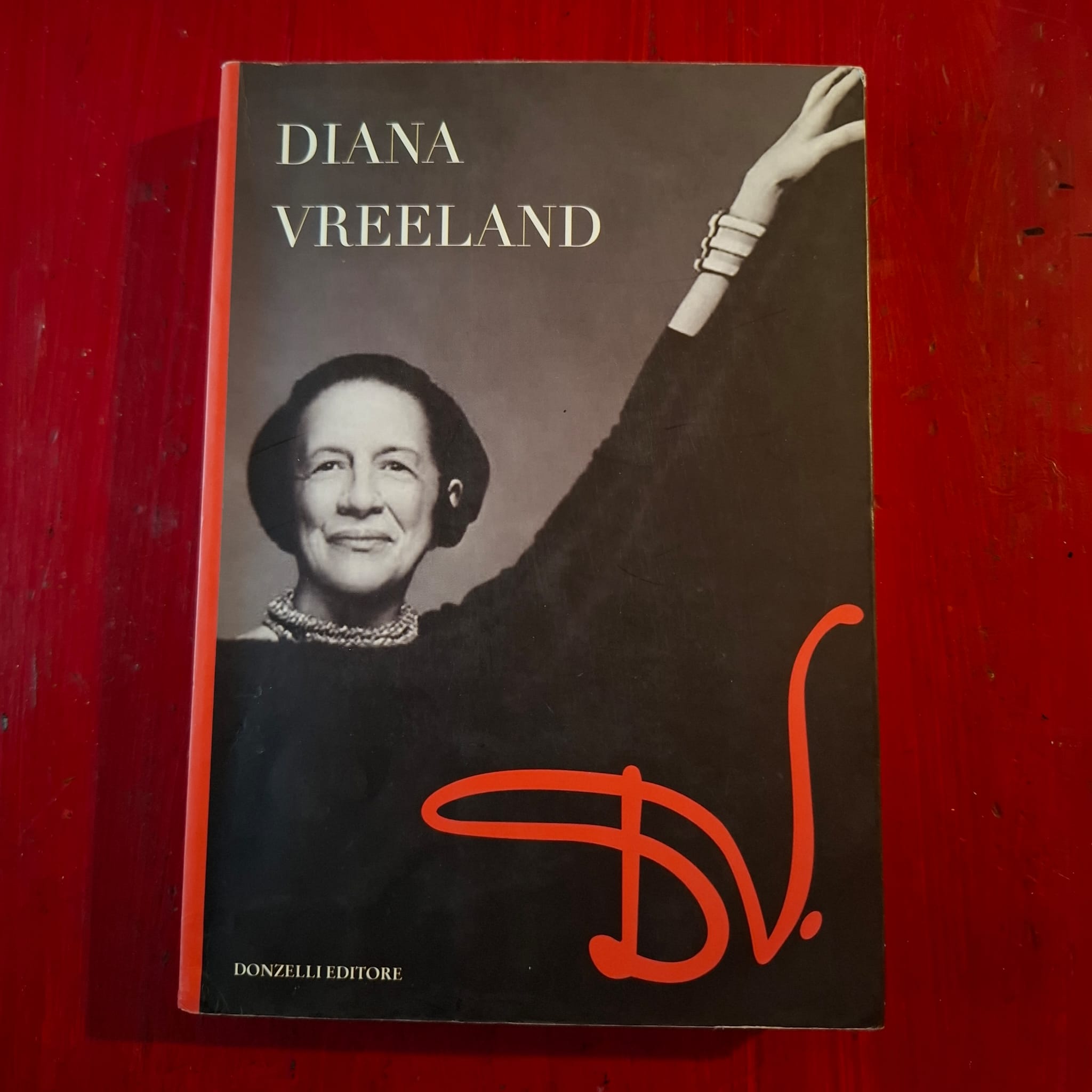 D. V.