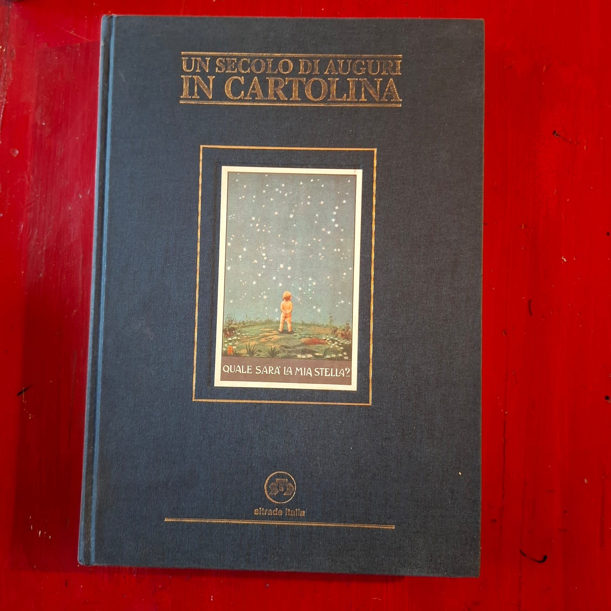 Un secolo di auguri in cartolina