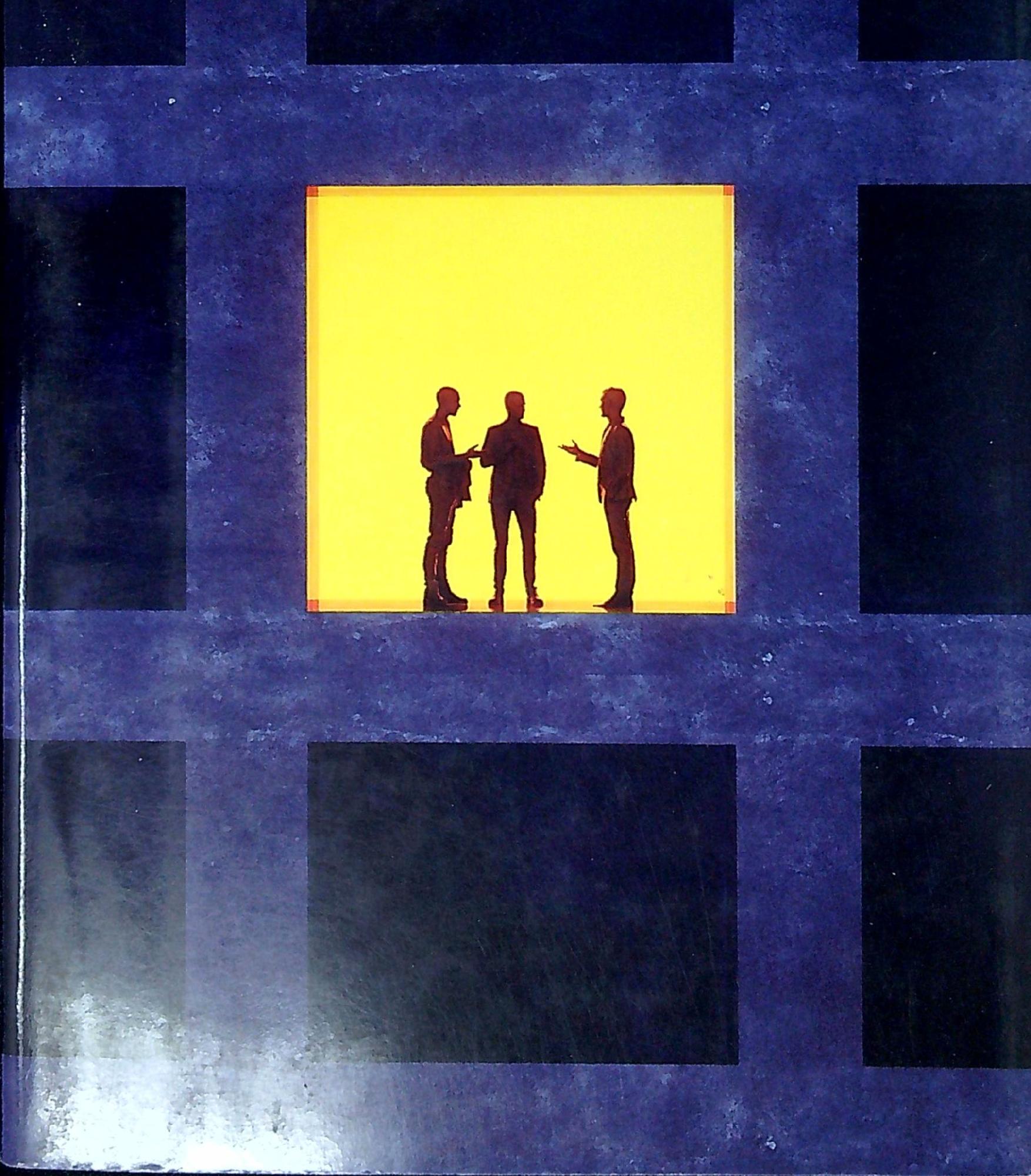 Nella notte : una storia di potere