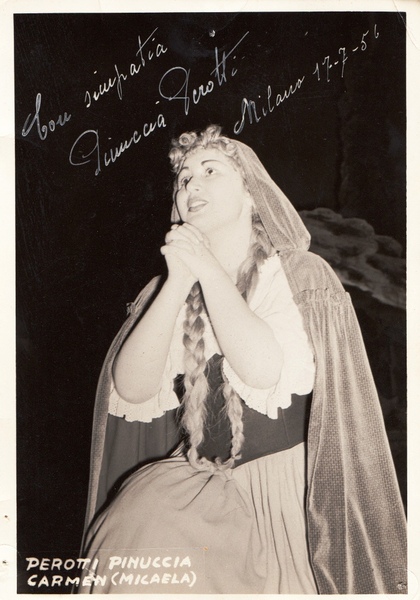 Pinuccia Perotti. Cantante lirica. Fotografia con dedica firmata. 1956