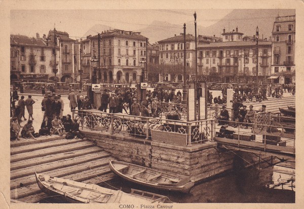 Cartolina COMO - Piazza Cavour.