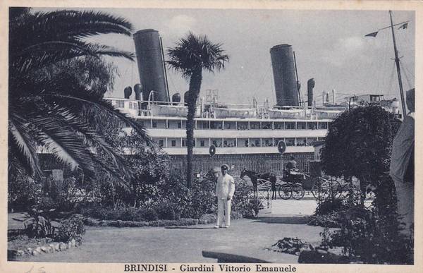 Cartolina Brindisi - Giardini Vittorio Emanuele. 1941