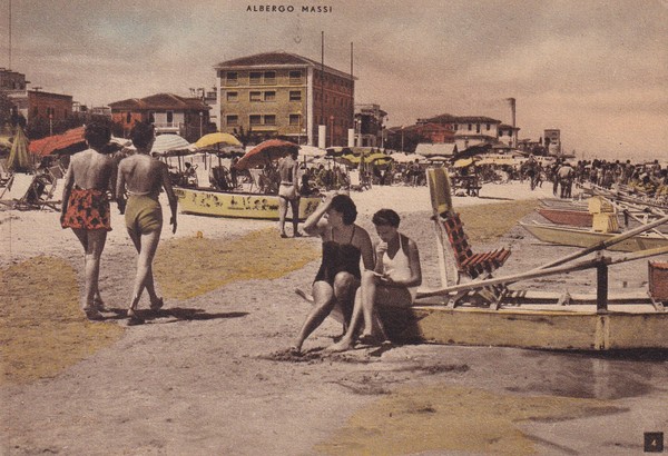 Cartolina SENIGALLIA - Spiaggia (Albergo Massi).