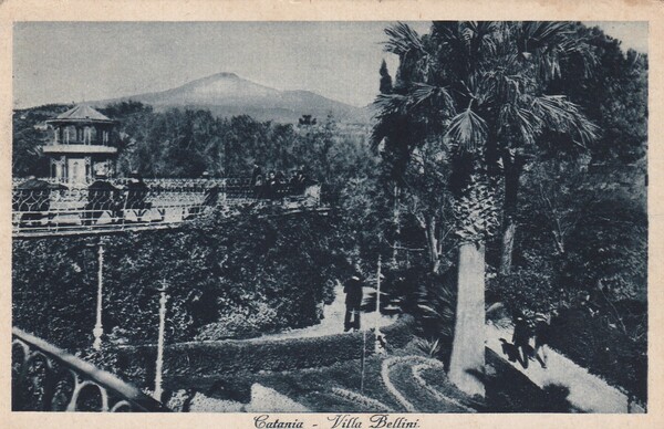 Cartolina CATANIA - Villa Bellini. 1932