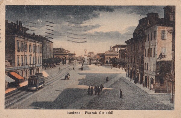 Cartolina MODENA - Piazzale Garibaldi. 1925