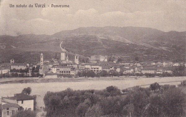 Cartolina Un saluto da Varzi (Pavia) - Panorama. 1914