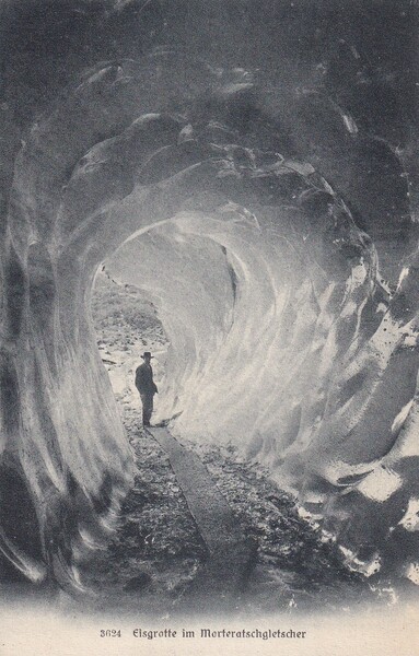 Cartolina Eisgrotte im Morteratschgletscher (Ghiacciaio del Morteratsch) 1906