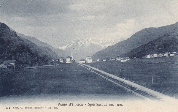 Cartolina Piano d'Aprica (Sondrio) - Spartiacque. Primi '900