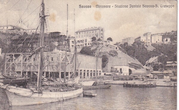 Cartolina SAVONA - Miramare - Stazione Funivie Savona-S. Giuseppe. 1920